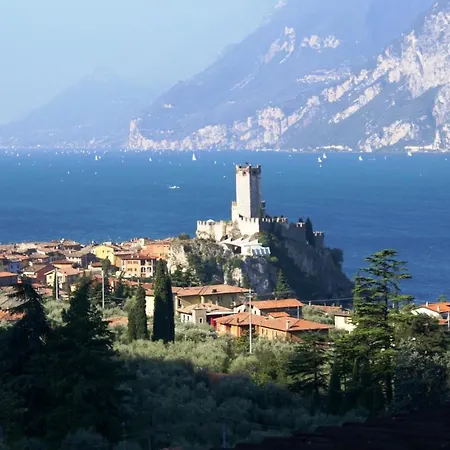 Casa Mario & Laura Free Wi-fi Private Parking Lägenhet Malcesine